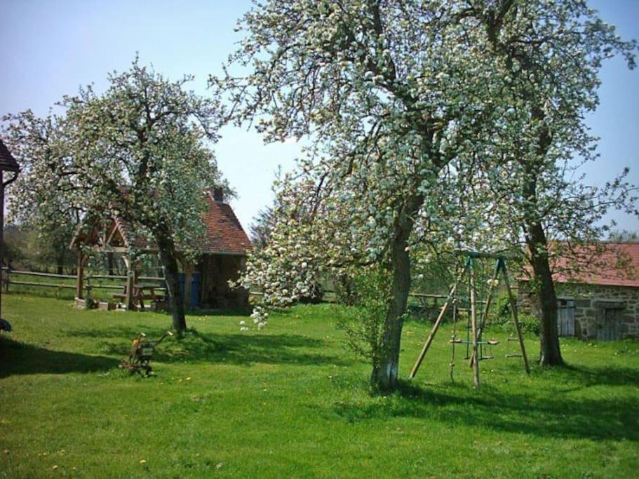 Gite : La Cochetiere : Ancienne Ferme 18Eme Villa Le Grais Luaran gambar