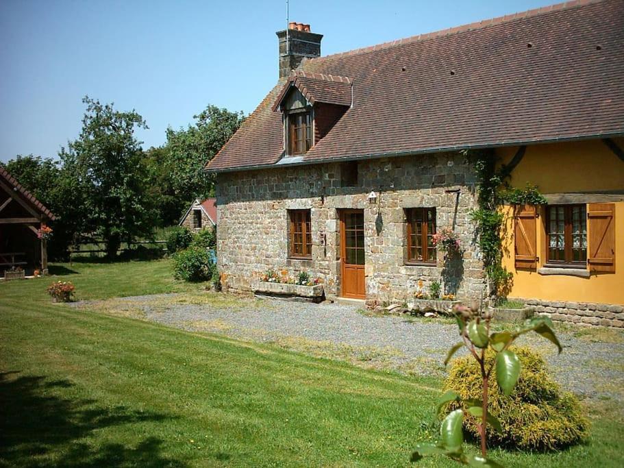 Gite : La Cochetiere : Ancienne Ferme 18Eme Villa Le Grais Luaran gambar